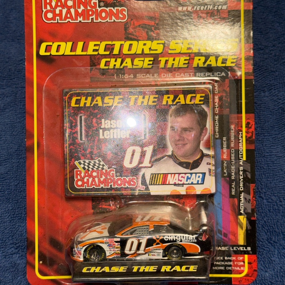 Jason Leffler 01 Cingular Collectors Series Chase the Race 1:64 Die Cast Replica